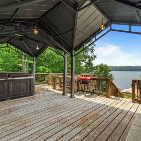 Lakefront Home - Seneca Wine Trail Hot Tub & Sunset View with Firepit, Private