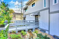Discover the allure of Dana Point in this beautiful 1 bedroom unit that sleeps 4