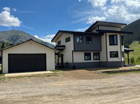 Beautiful Views on the Animas river in Silverton