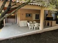 Quiet apartment, land 5000 sqm, ideally situated, beach Pinarello