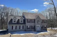 Cozy getaway in the Poconos — 5minutes away from all your favorite attractions !