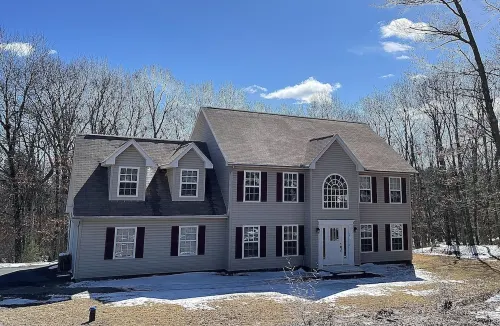 Cozy getaway in the Poconos — 5minutes away from all your favorite attractions !