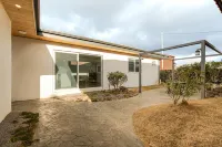 Jeju Stone Courtyard Pension Các khách sạn ở Aewol