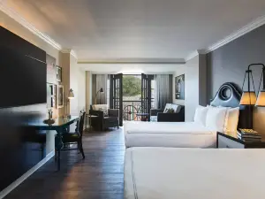 The Lindy Renaissance Charleston Hotel