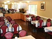 Sutton Suites Hotel - 3-Sterne