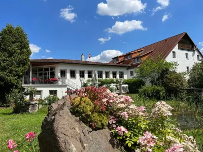 Hotel garni Wendenkönig Hotels in der Nähe von “Liebesbrücke“ Prenzlau