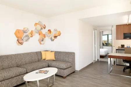 DoubleTree Suites by Hilton Phoenix