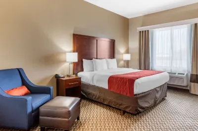 Comfort Inn & Suites Navasota Hotel dekat Brule Stadium