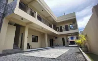 Y's Rezidenzia Suites Hotels near Sagpon Covered Court