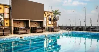 Best Western Hotel City Center Gujranwala - С бассейном