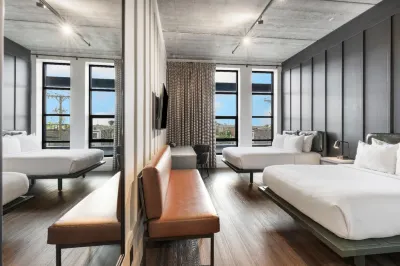 Waymore's Guest House and Casual Club Отели в г. 