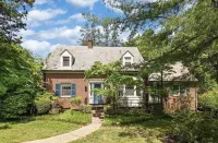 3 Bedroom-2.5 Bath in Bethesda, near Chevy Chase, DC Area Hotels in der Nähe von Uniformed Services University of the Health Sciences