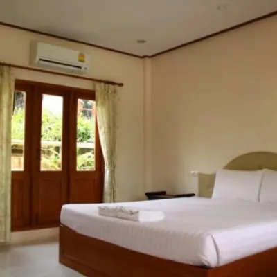 Sadowan Resort Отели рядом с достопримечательностью «Автовокзал Sukhothai»