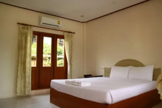 ห้องสแตนดาร์ด เตียงใหญ่ 1 เตียง