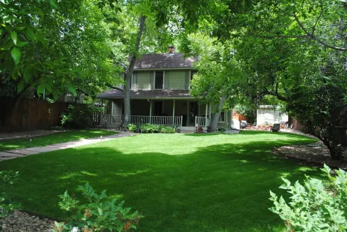 Pied-à-terre In  DOWNTOWNS BEST LOCATION