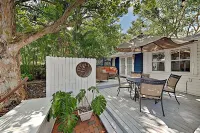 Gulfport Historic Waterfront Art District - Walk to Dining & Beach