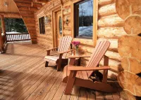 NEW ABSOLUTE TRANQUILITY!  Log cabin, professionally decorated, stunning view