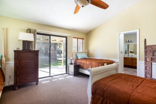Large family Gathering? Have them all under one roof in this beautiful setting