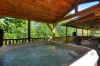 5br Log Cabin: Hot Tub, Firepit, Game Room, Yard! Near Fontana, Bryson, and NOC Hotel a Stecoah