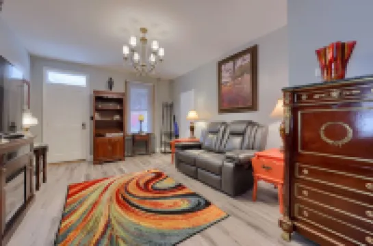 Stratton House-Historic Home-Backs to Battlefield-Ski Liberty! Pet Friendly