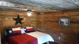 Texas Bunkhouse at Bluegill Lake Cabins