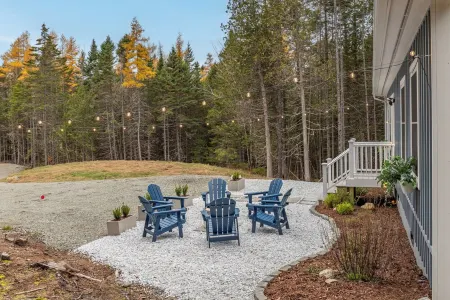 Cozy Acadia Hideaway with Hot Tub