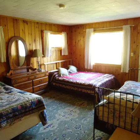 5 Bedroom House Lake George Region