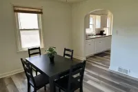 Sleeps 8, YSU, Fairgrounds, Wi-Fi, EV1, Remote