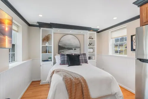 Cozy Loft for 2- Steps from Village of Pittsford