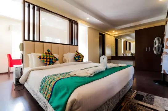 Ganpat Grand, Palani 鄰近Palani Home Park的酒店