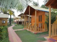 Sea Paradise Guest House Hotels in Mandrem