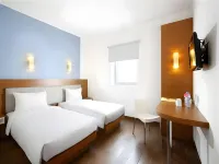Amaris Hotel Muara Bungo - Jambi - Breakfast