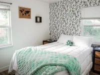 Cozy 4Br Home – Two Living Spaces & Great Access Hotels in Clearfield