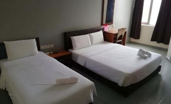 Lee Hotel