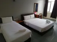 Lee Hotel Hotel di Yong Peng