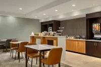 亞歷山德里亞萬豪TownePlace套房酒店 - 早餐