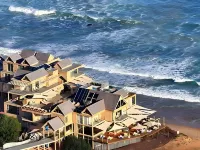 Views Boutique Hotel & Spa Hotels near Palms Garden Square