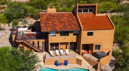 Desert Oasis: Heated Pool, Mini Golf, Hot Tub & Games Отели рядом с достопримечательностью «Tucson Clay Co-Op»