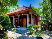 Angsoka Family Hotels near wisata lumba lumba(lovina_dolphin35)