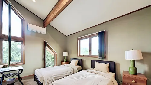 Seattle House Hotels in Kimitsu
