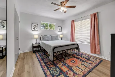 Midtown Modern - Extended Stay Hotels near The Children's Museum of the Brazos Valley