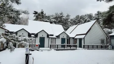 Namwon Along the Waterways of Jiri Mountain Hotel a Namwon-si