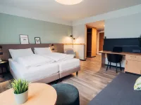 harry's home Salzburg Hotels near Lehen