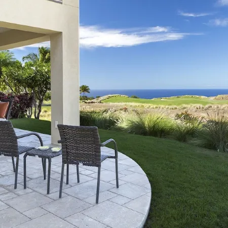 Mauna Kea Waiulaula K102 Great Unobstructed Ocean & Mountain Views - Club Member Отели рядом с достопримечательностью «Поле для гольфа "Хапуна"»