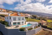 Villa Eldomar 61 in Estreito da Calheta