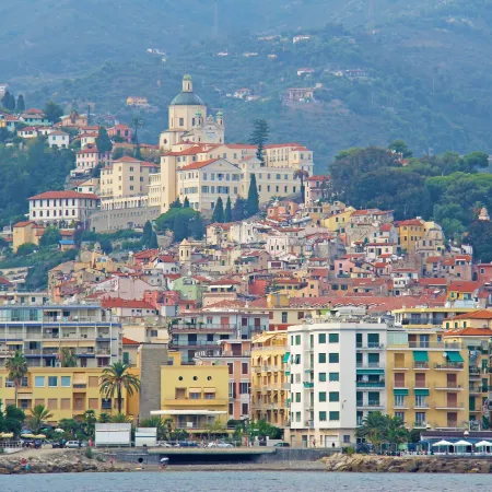 Casa Felice Sanremo Centre Sea-View Flat for 4 - Happy Rentals