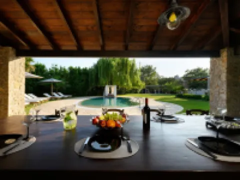 Villa Black White Dassia Hotéis em Dassia