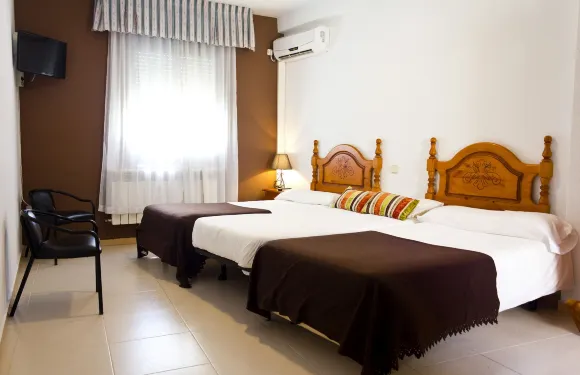 Hospedium 埃爾米拉多爾德阿蒂恩薩旅館