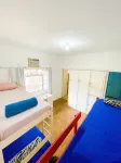 Onça da Praia Hostel Hotels in Каріасіка