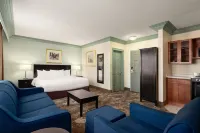 노바 인 옐로나이프  호텔